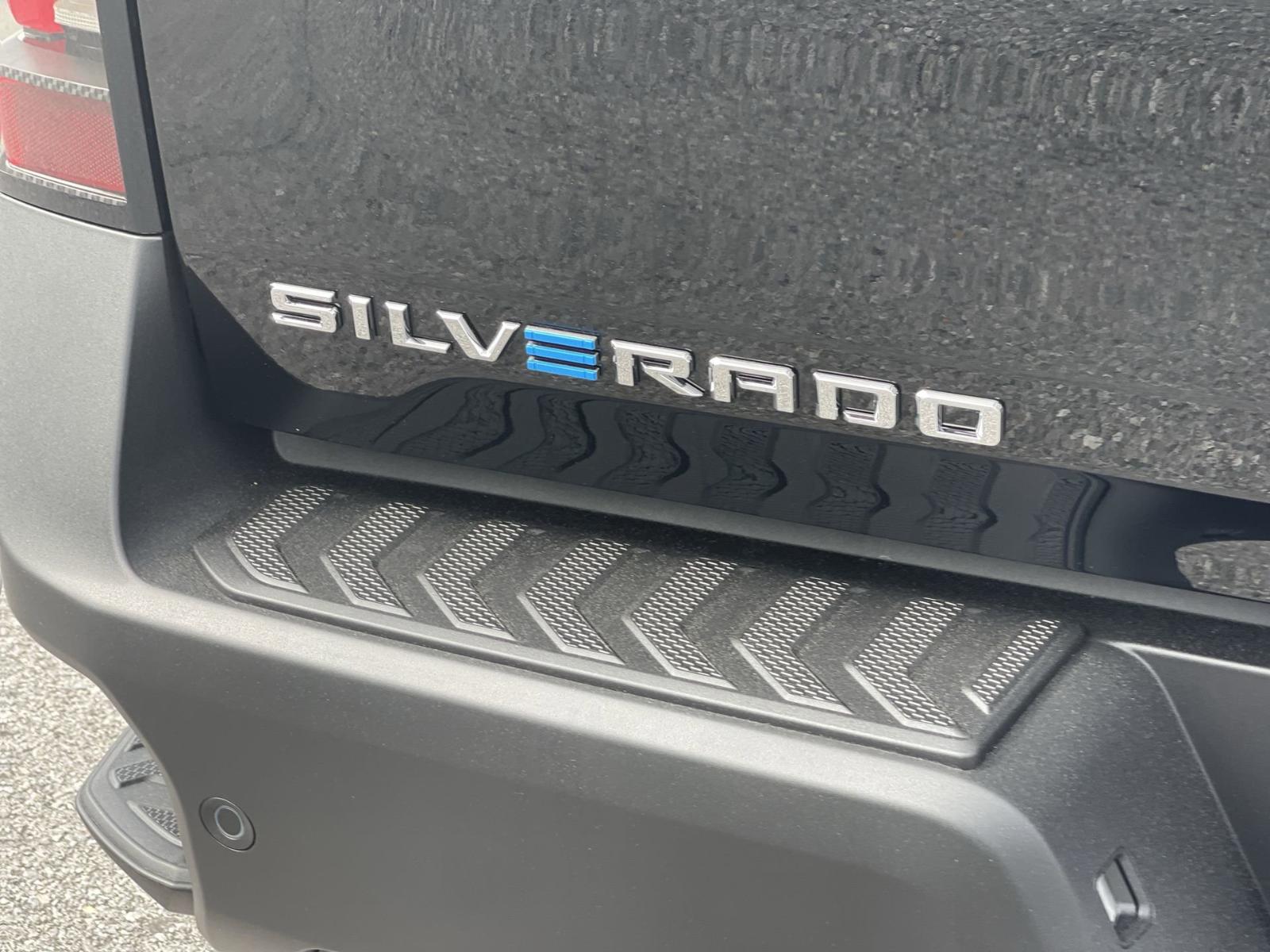 2025 Chevrolet Silverado EV Vehicle Photo in BENTONVILLE, AR 72712-4322