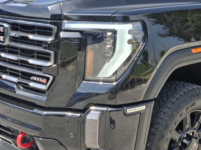 2024 GMC Sierra 2500 HD Vehicle Photo in DENTON, TX 76210-9321