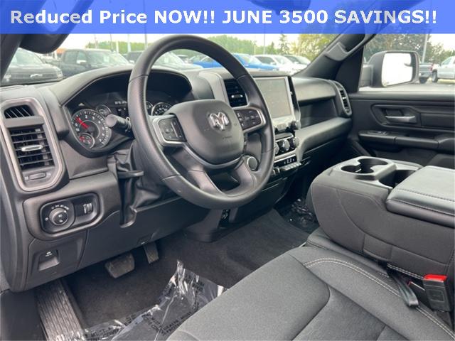 2025 Ram 1500 Vehicle Photo in GREEN BAY, WI 54304-5303