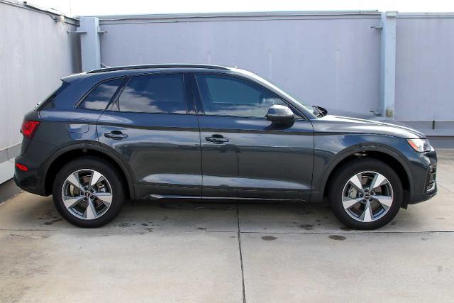 2024 Audi Q5 Vehicle Photo in SUGAR LAND, TX 77478