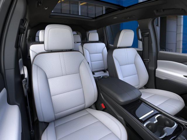 2025 Chevrolet Traverse Vehicle Photo in KANSAS CITY, MO 64114-4502