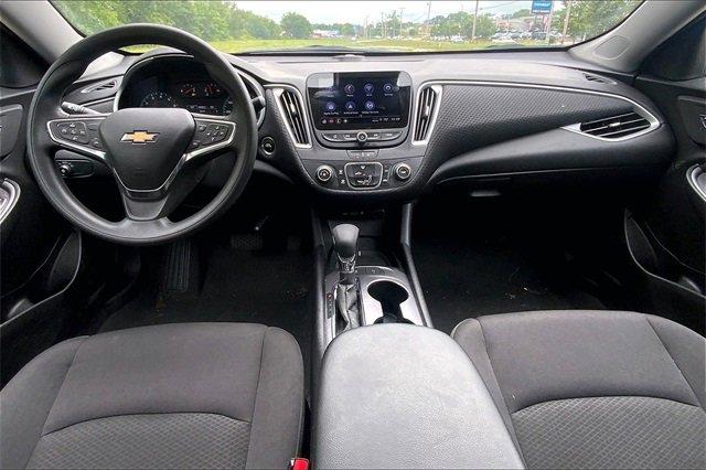 2025 Chevrolet Malibu Vehicle Photo in KANSAS CITY, MO 64114-4502