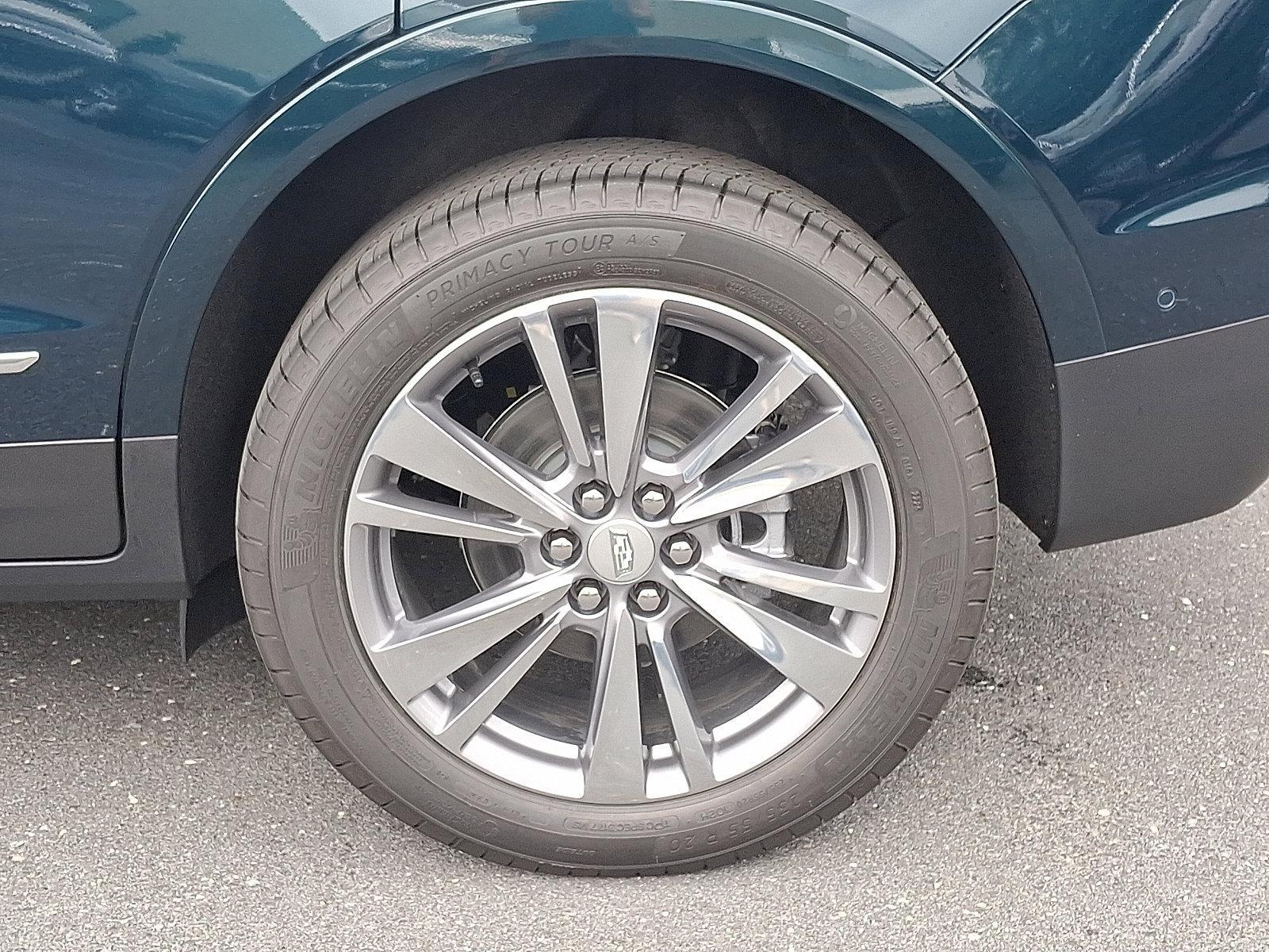 2025 Cadillac XT5 Vehicle Photo in BETHLEHEM, PA 18017-9401