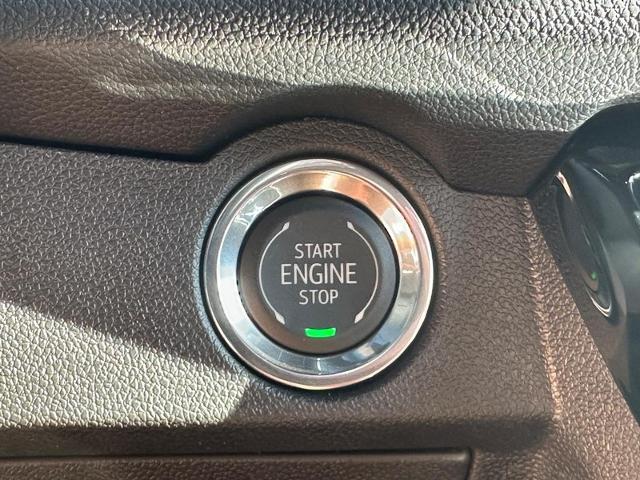 2025 Chevrolet Traverse Vehicle Photo in COLUMBIA, MO 65203-3903