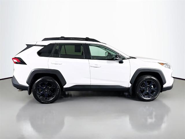 2020 Toyota RAV4 Vehicle Photo in PUYALLUP, WA 98371-4149