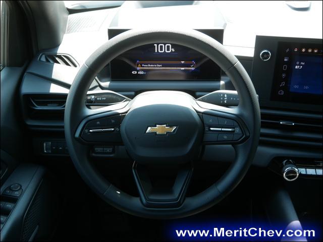 2024 Chevrolet Silverado EV Vehicle Photo in MAPLEWOOD, MN 55119-4794