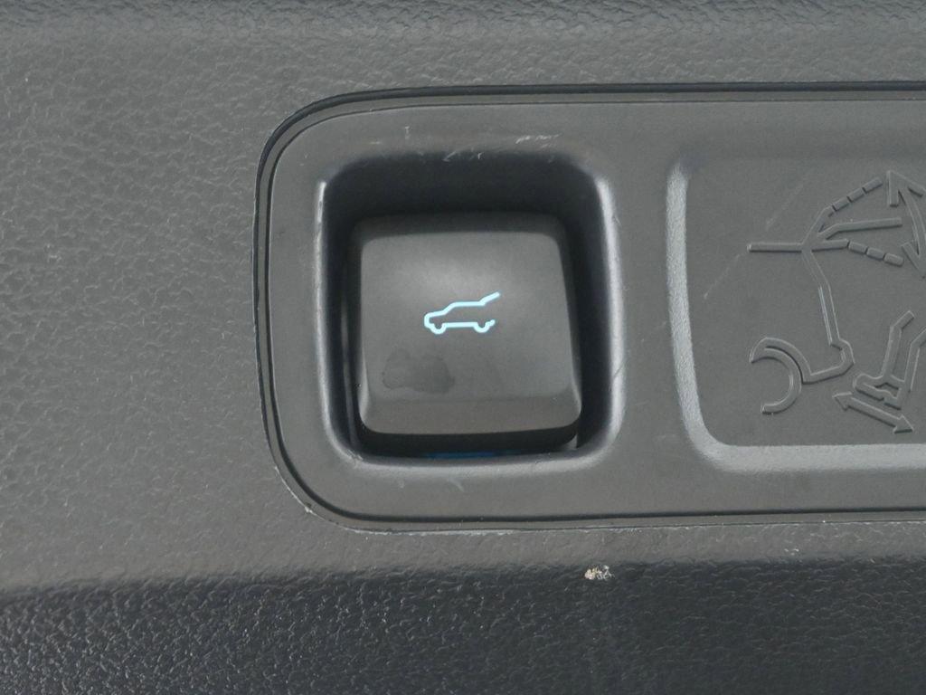 2022 Ford Expedition Max Vehicle Photo in Cedar Rapids, IA 52402