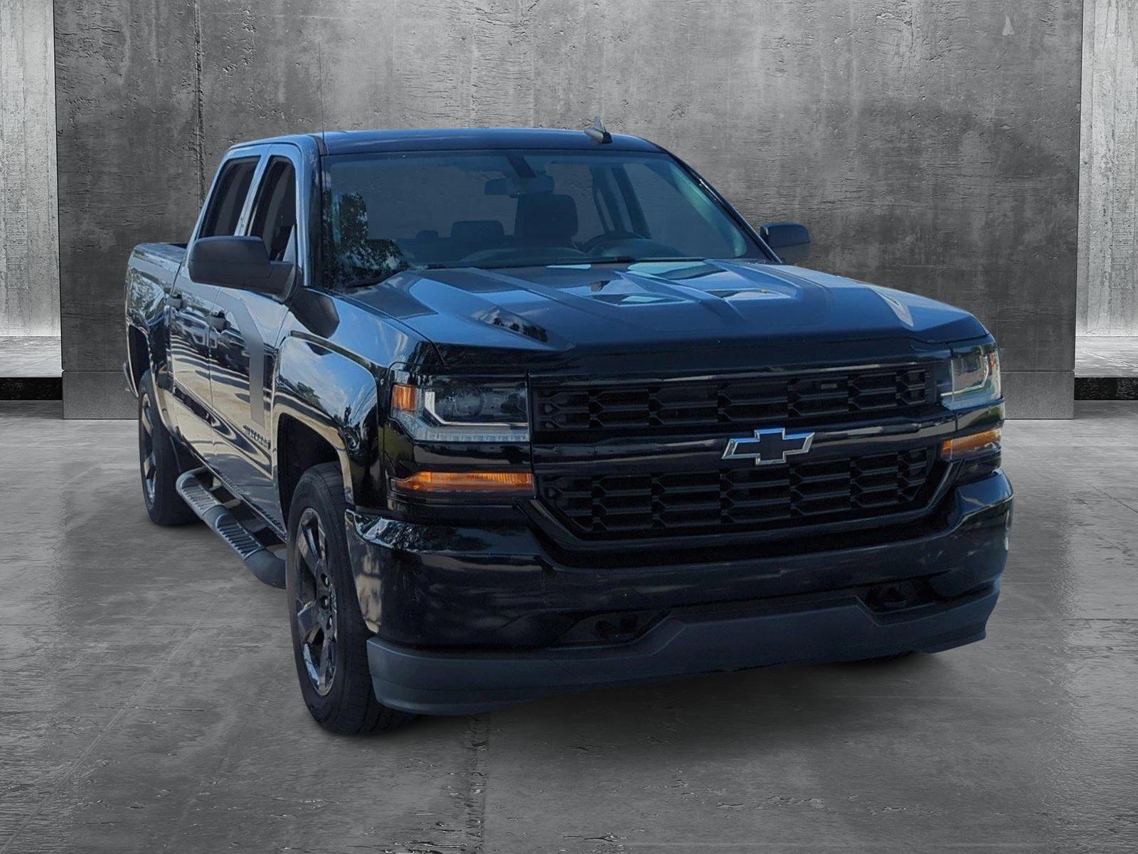 2018 Chevrolet Silverado 1500 Vehicle Photo in Pembroke Pines, FL 33027