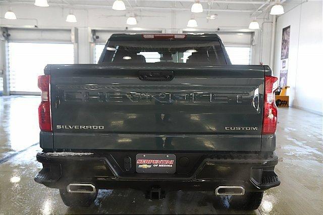 2025 Chevrolet Silverado 1500 Vehicle Photo in MEDINA, OH 44256-9001