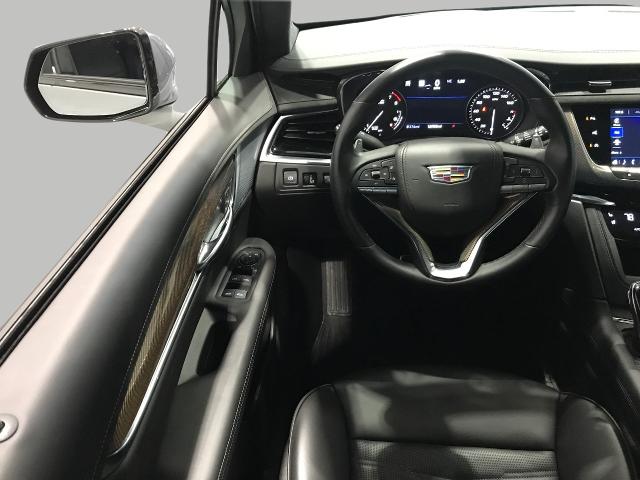 2024 Cadillac XT6 Vehicle Photo in GREEN BAY, WI 54303-3330