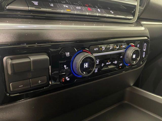 2025 Chevrolet Silverado 3500 HD Vehicle Photo in PHOENIX, AZ 85014-3381