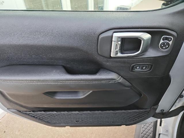 2023 Jeep Gladiator Vehicle Photo in HAYS, KS 67601-1994