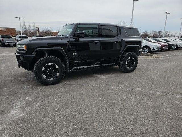 2025 GMC HUMMER EV SUV Vehicle Photo in Fishers, IN 46038