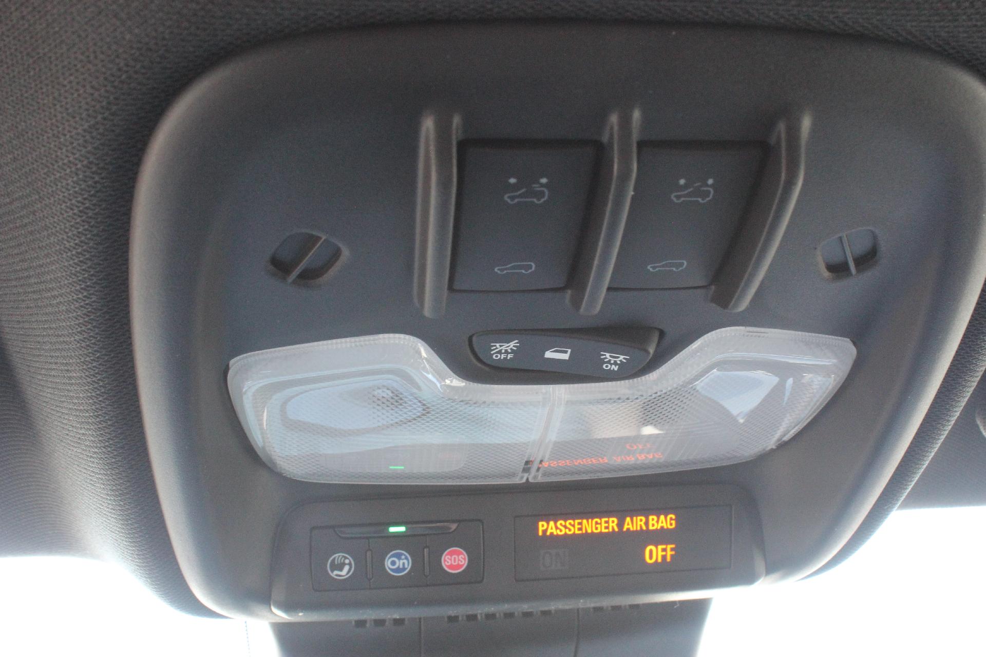 2025 GMC Canyon Vehicle Photo in AURORA, CO 80012-4011