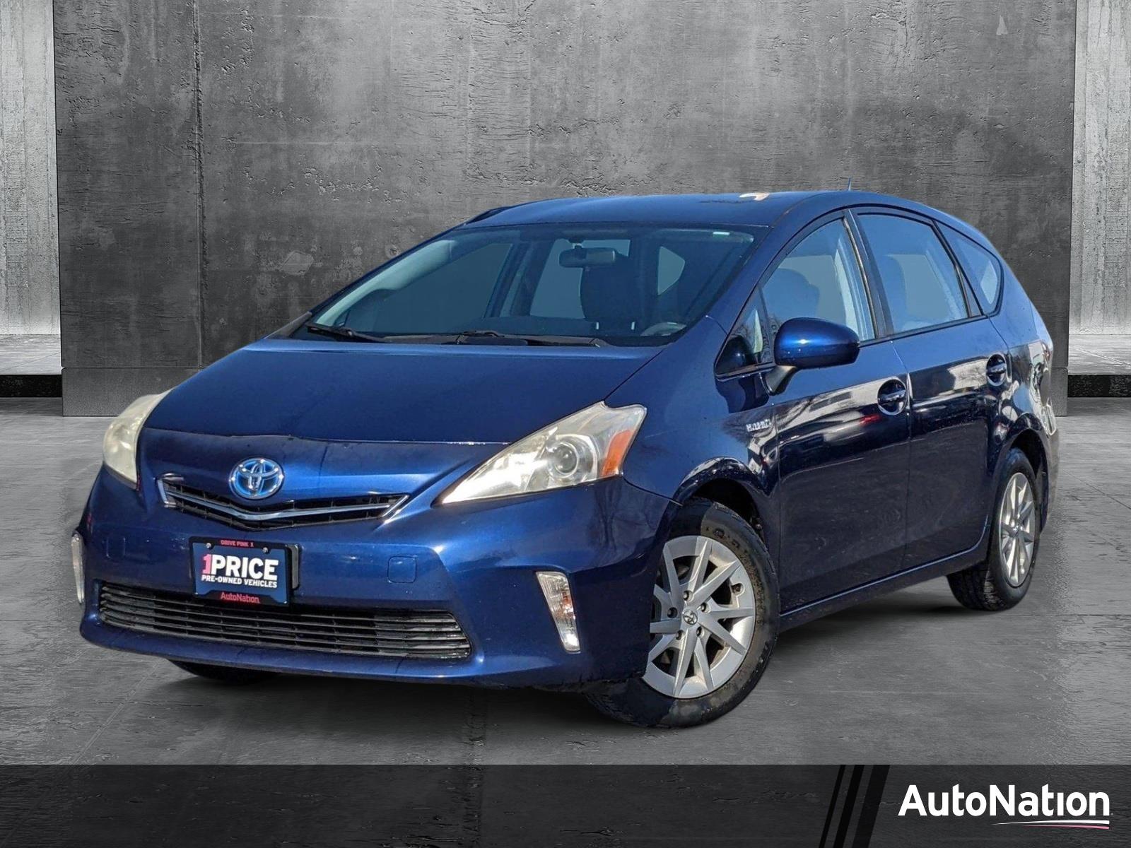 2013 Toyota Prius v Vehicle Photo in Cockeysville, MD 21030