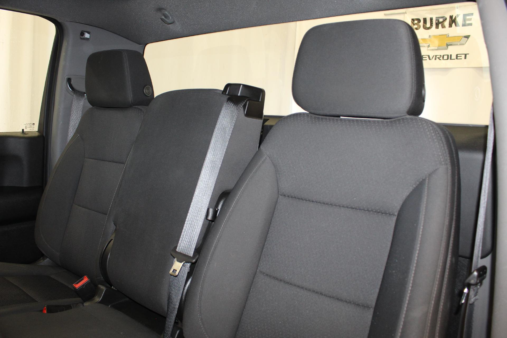 2023 Chevrolet Silverado 1500 Vehicle Photo in NORTHAMPTON, MA 01060-1120