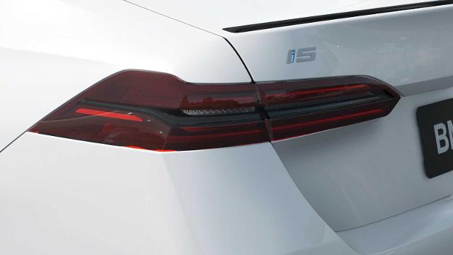 2025 BMW i5 Vehicle Photo in GRAPEVINE, TX 76051