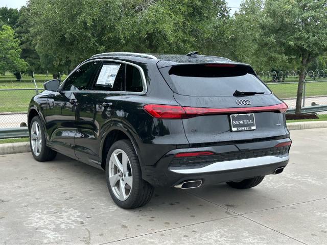2025 Audi Q5 Vehicle Photo in HOUSTON, TX 77090