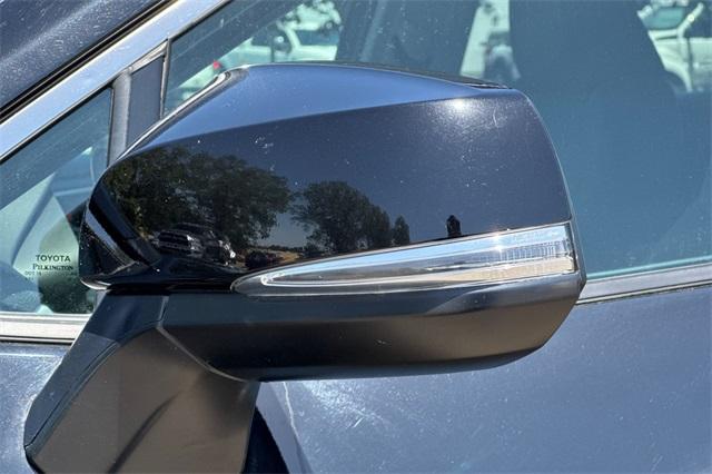 2022 Toyota RAV4 Vehicle Photo in ELK GROVE, CA 95757-8703