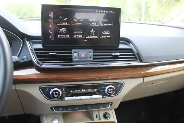 2022 Audi Q5 Vehicle Photo in HOUSTON, TX 77090