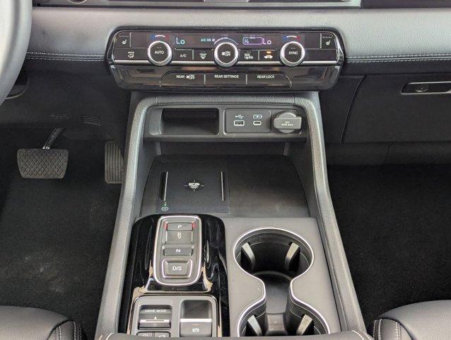 2025 Honda Pilot Vehicle Photo in San Antonio, TX 78230