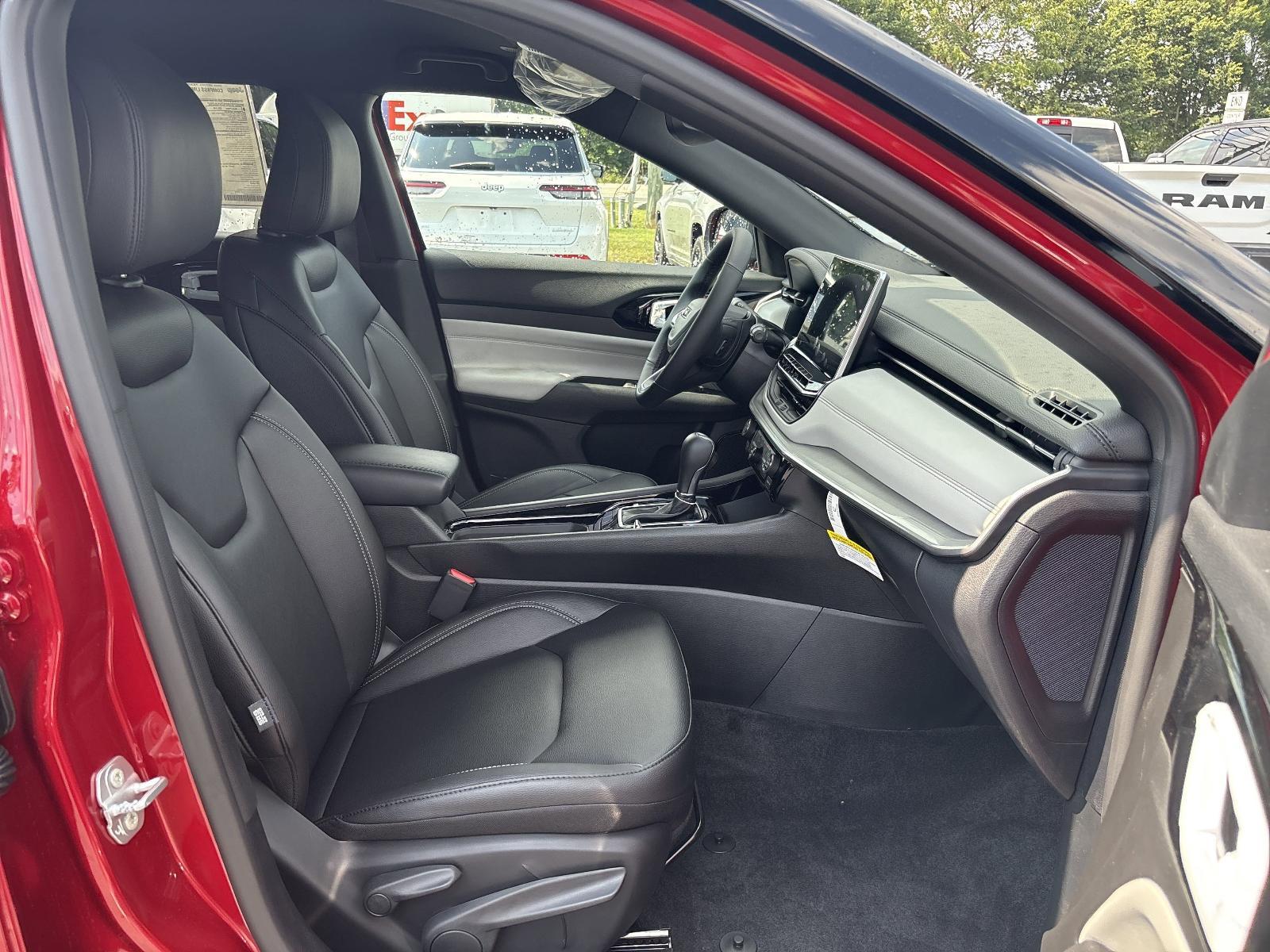 2025 Jeep Compass Vehicle Photo in Mechanicsburg, PA 17050-1707