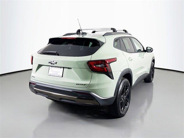 2025 Chevrolet Trax Vehicle Photo in PUYALLUP, WA 98371-4149