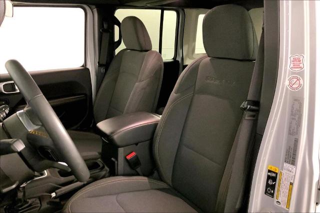 2024 Jeep Wrangler Vehicle Photo in Kansas City, MO 64114