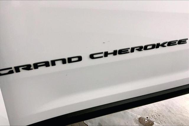 2024 Jeep Grand Cherokee L Vehicle Photo in Kansas City, MO 64114