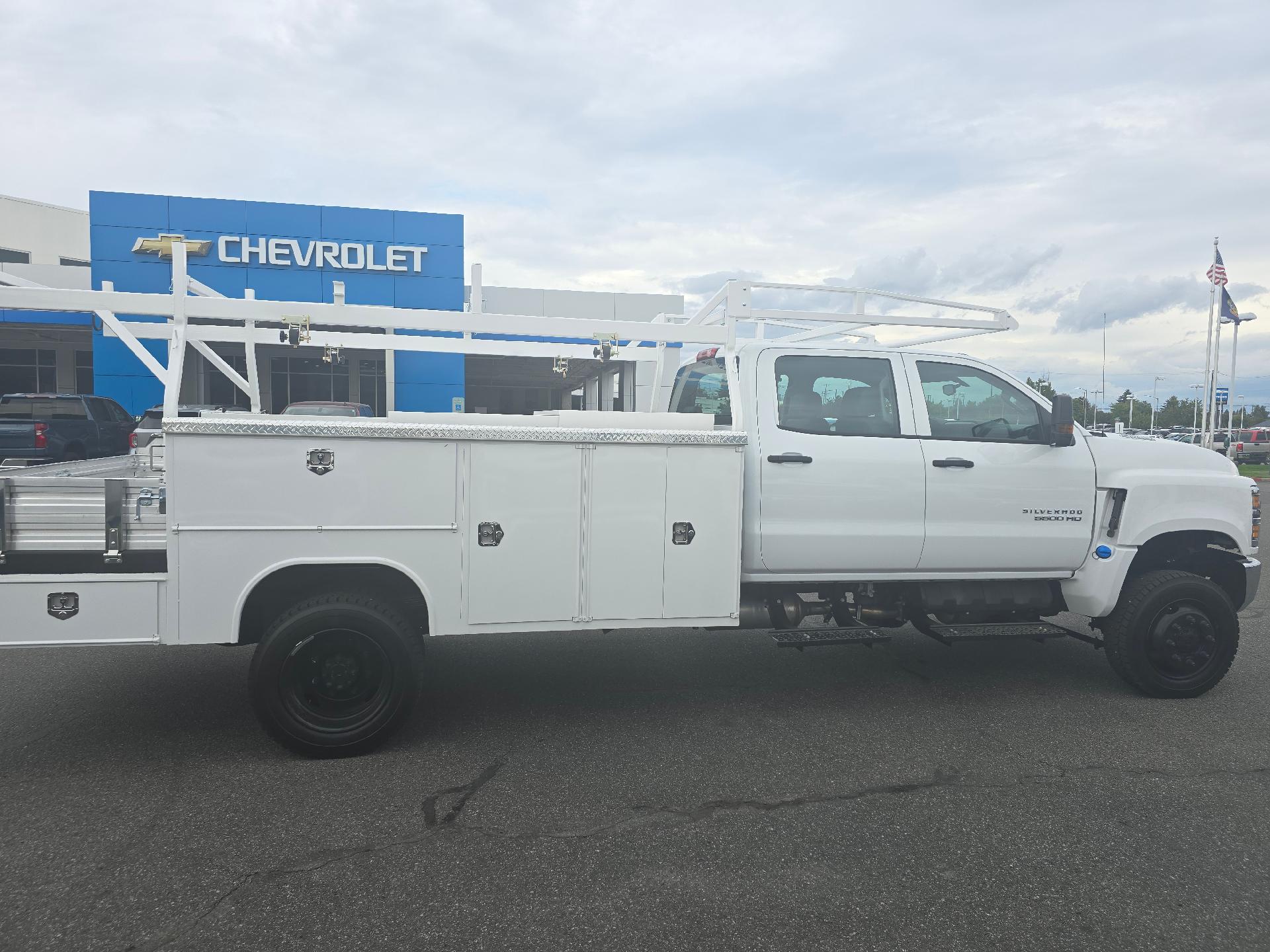 2023 Chevrolet Silverado 5500 HD Vehicle Photo in POST FALLS, ID 83854-5365