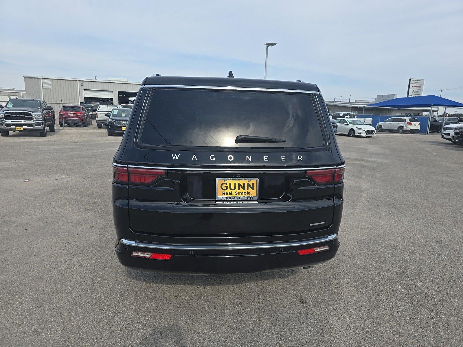 2024 Jeep Wagoneer L Vehicle Photo in Seguin, TX 78155