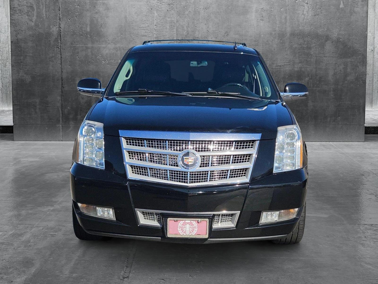 2013 Cadillac Escalade Vehicle Photo in GILBERT, AZ 85297-0446