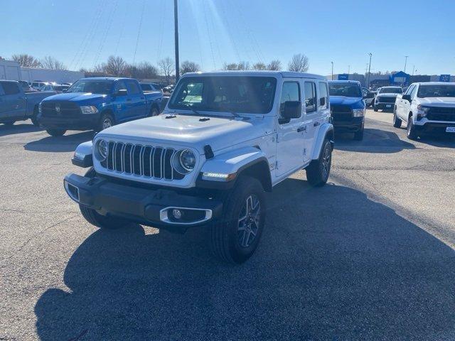 Used 2024 Jeep Wrangler 4-Door Sahara with VIN 1C4PJXEN7RW258020 for sale in Dexter, MO