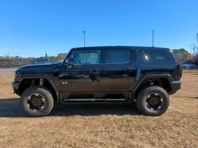 2025 GMC HUMMER EV SUV Vehicle Photo in ALBERTVILLE, AL 35950-0246