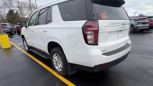 2021 Chevrolet Tahoe Vehicle Photo in MASSENA, NY 13662-2255