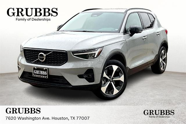 2024 Volvo XC40 Vehicle Photo in Houston, TX 77007