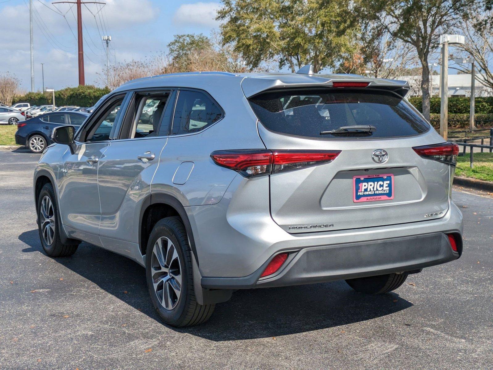 2021 Toyota Highlander Vehicle Photo in Sanford, FL 32771