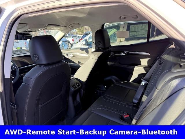 2025 Buick Envision Vehicle Photo in CHICOPEE, MA 01020-5001