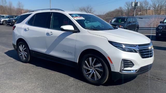 Used 2022 Chevrolet Equinox Premier with VIN 3GNAXXEV2NS198620 for sale in Moon Township, PA