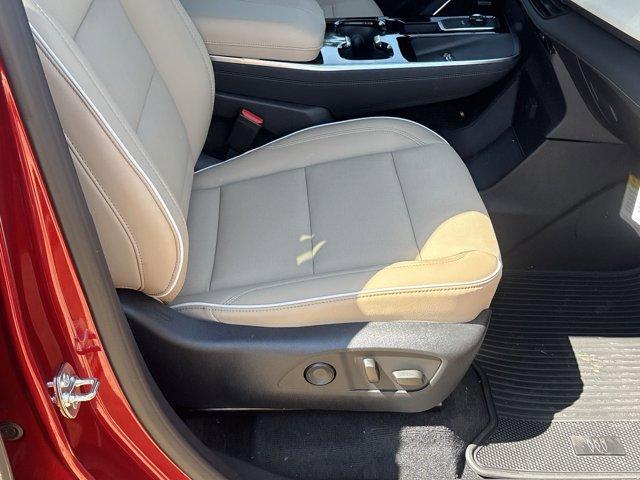 2025 Buick Enclave Vehicle Photo in ALBERTVILLE, AL 35950-0246