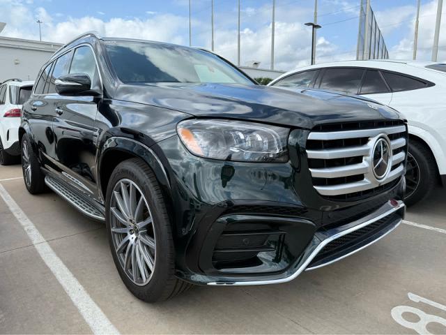 2025 Mercedes-Benz GLS Vehicle Photo in HOUSTON, TX 77079