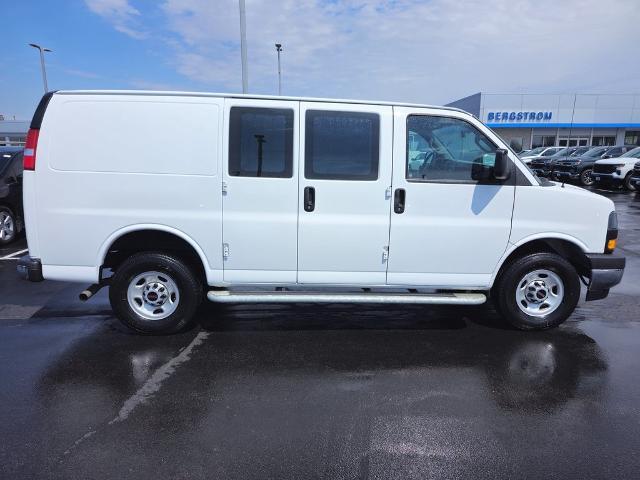2023 GMC Savana Cargo 2500 Vehicle Photo in GREEN BAY, WI 54304-5303