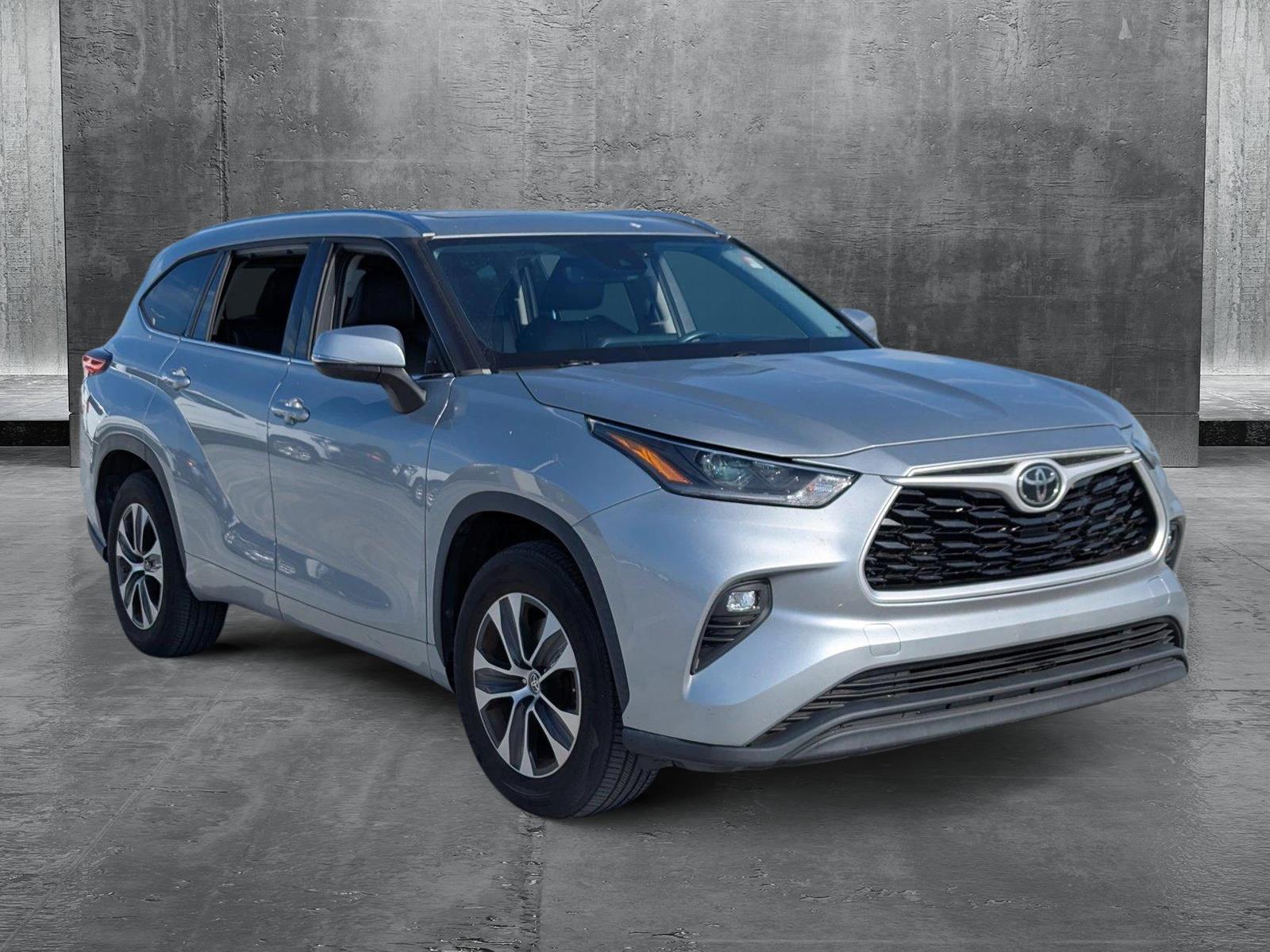 2021 Toyota Highlander Vehicle Photo in Ft. Myers, FL 33907