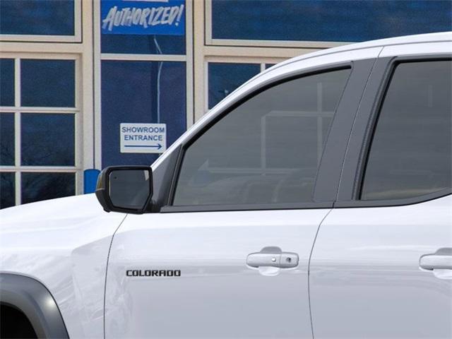 2025 Chevrolet Colorado Vehicle Photo in ENGLEWOOD, CO 80113-6708