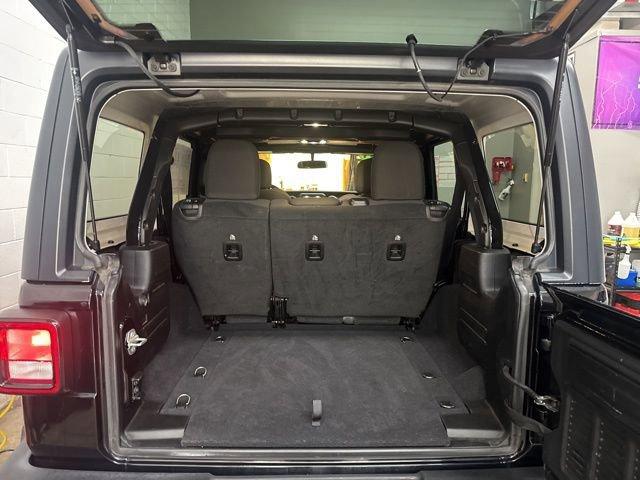 2021 Jeep Wrangler Vehicle Photo in MEDINA, OH 44256-9631