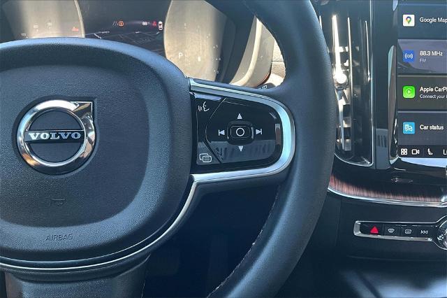 2023 Volvo XC60 Vehicle Photo in Houston, TX 77007