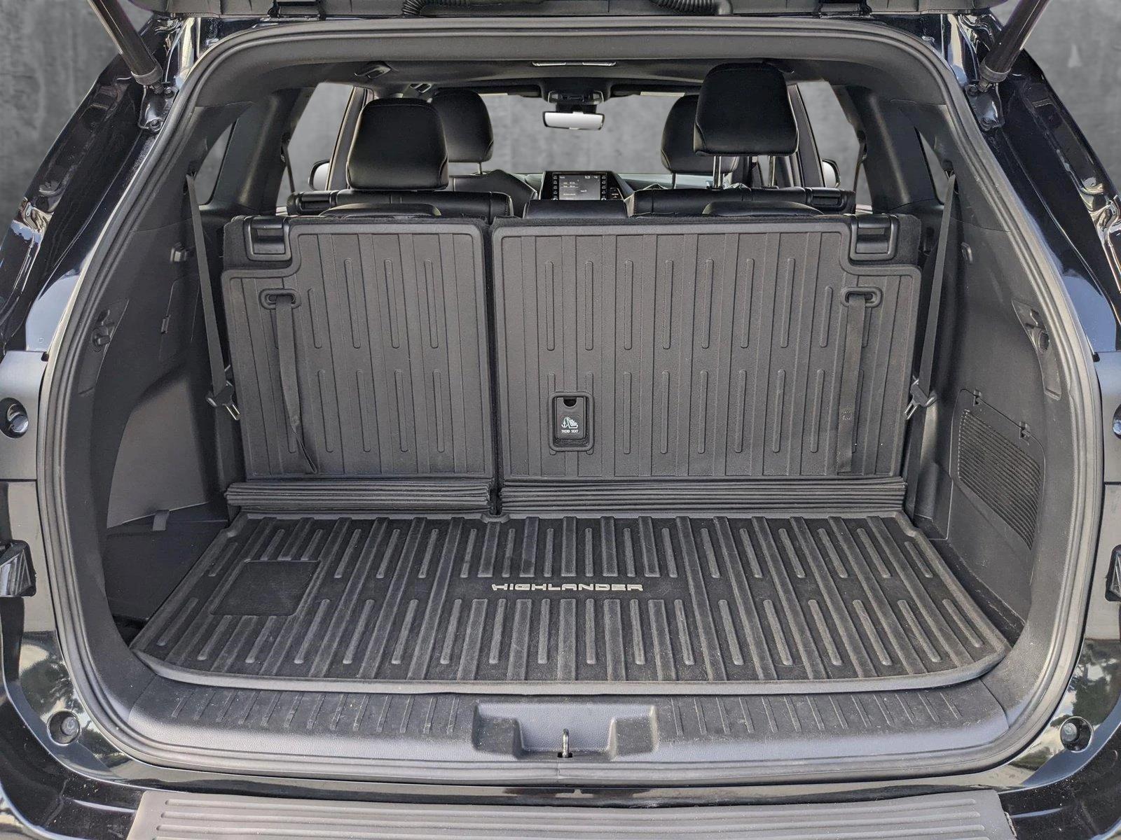 2022 Toyota Highlander Vehicle Photo in Davie, FL 33331