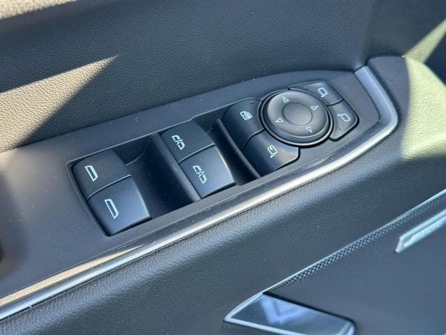 2023 Chevrolet Silverado 1500 Vehicle Photo in COLUMBIA, MO 65203-3903
