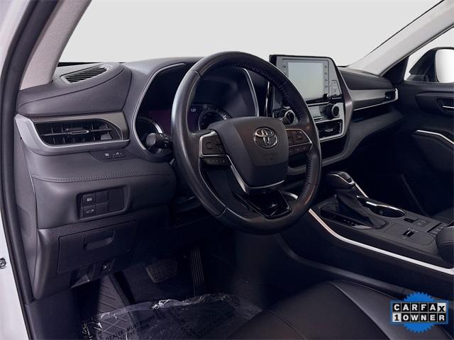 2020 Toyota Highlander Vehicle Photo in Puyallup, WA 98371