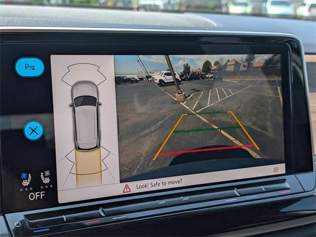 2024 Volkswagen Atlas Vehicle Photo in AURORA, CO 80012-4011